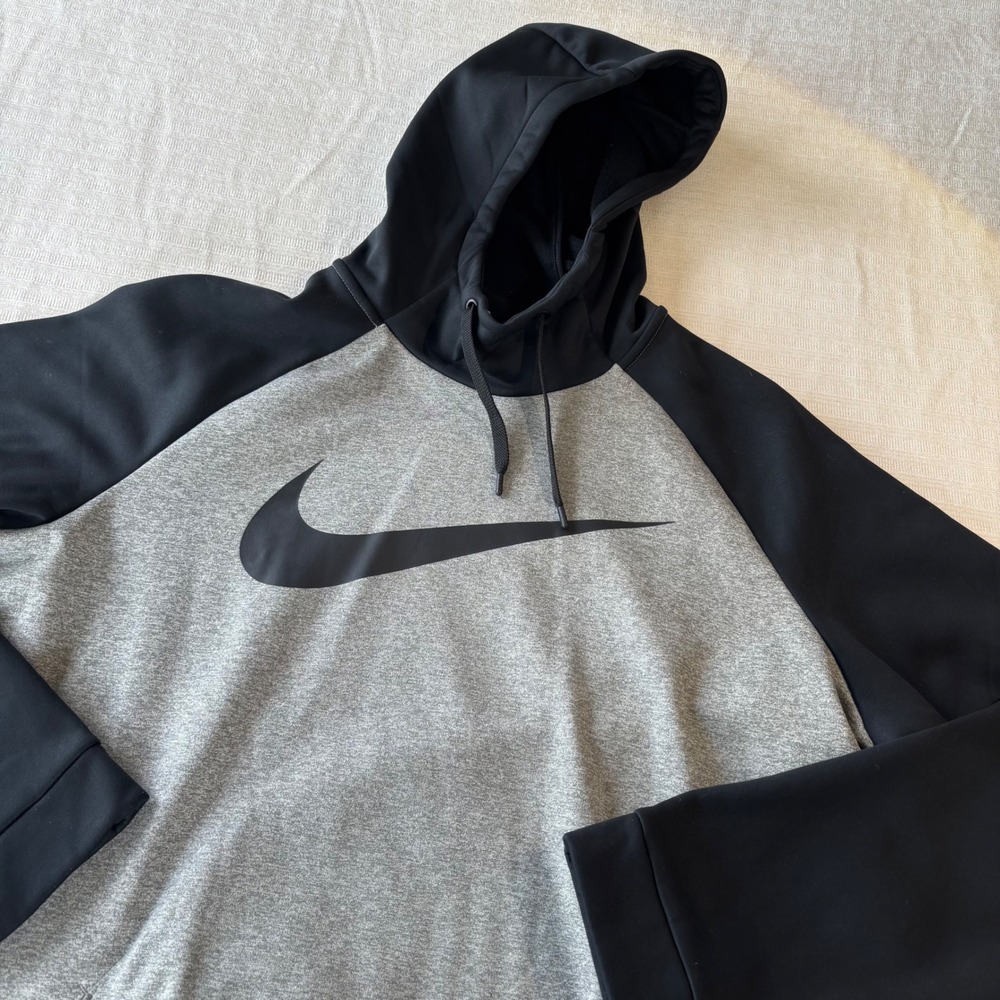 Nike Dri-FIT Mens XLT Grey Black Colorblock Swoosh Training Hoodie‎ 931991-063